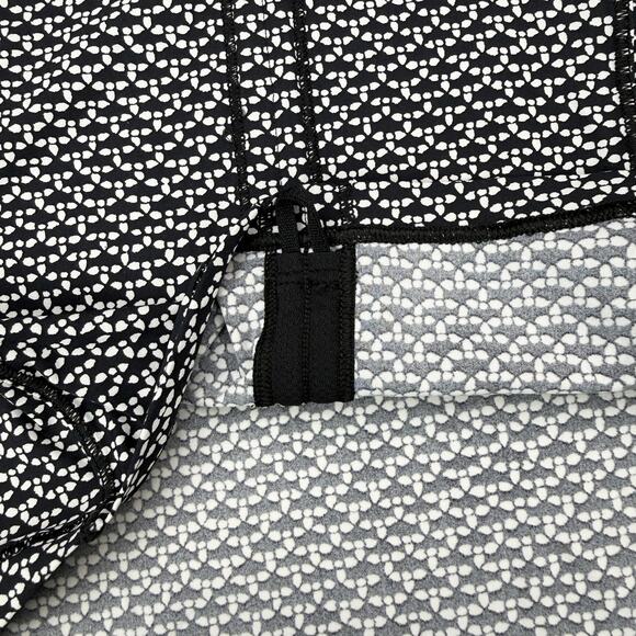 LULULEMON On Pace Long Sleeve Size 6 Monochromic Black - Picture 5 of 5